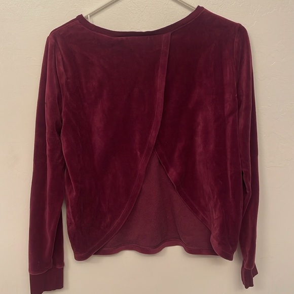 Victoria secret women size small long sleeve open back top - Picture 3 of 12